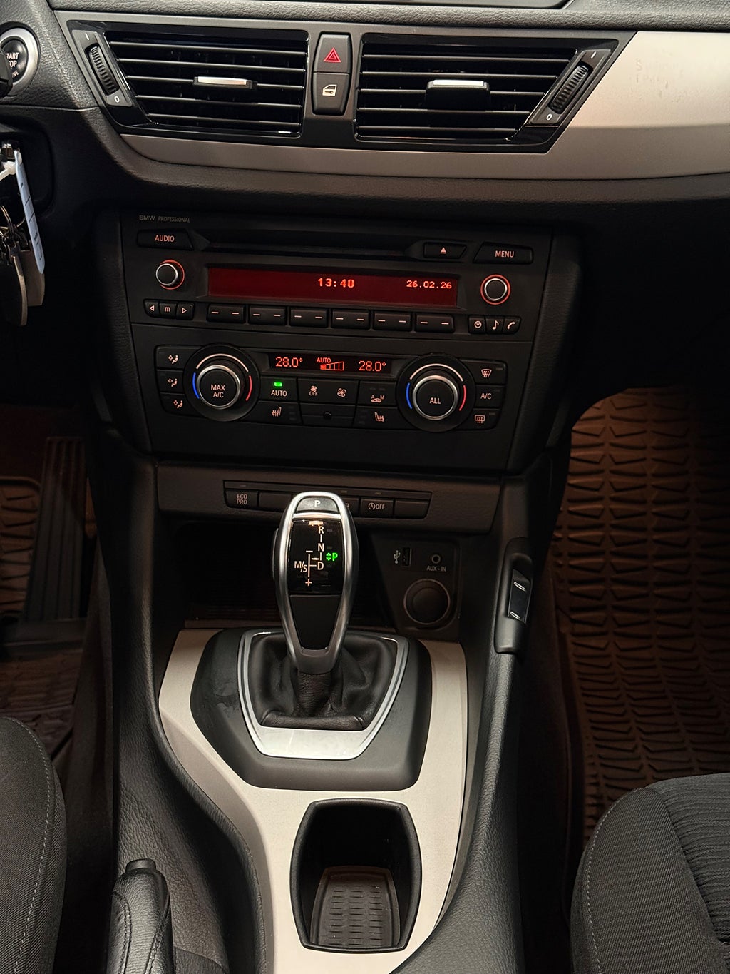 BMW X1 xDrive20d Steptronic S & V Hjul - miniatyr 17