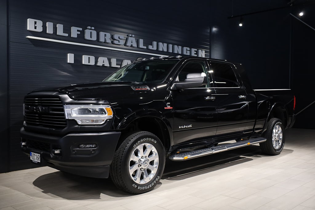 RAM 2500 HD Mega Cab Laramie 6.7 Cummins 4x4 375hk 