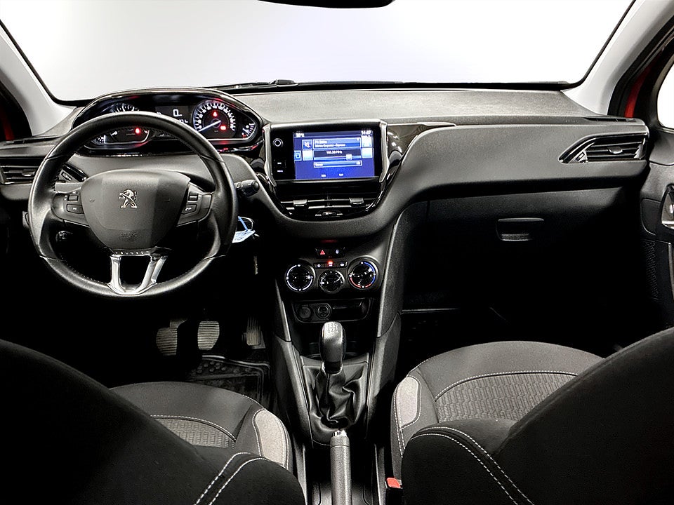 Bild på Peugeot 208 Active 1.2 PT 82hk LÅG SKATT! FARTHÅLLARE