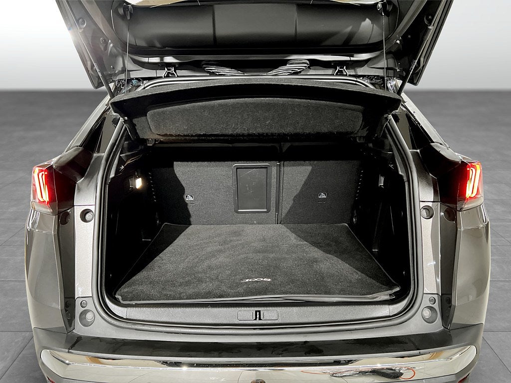 Bild på Peugeot 3008 GT Ultimate Hybrid4 300hk Aut AWD - skinn, Drag