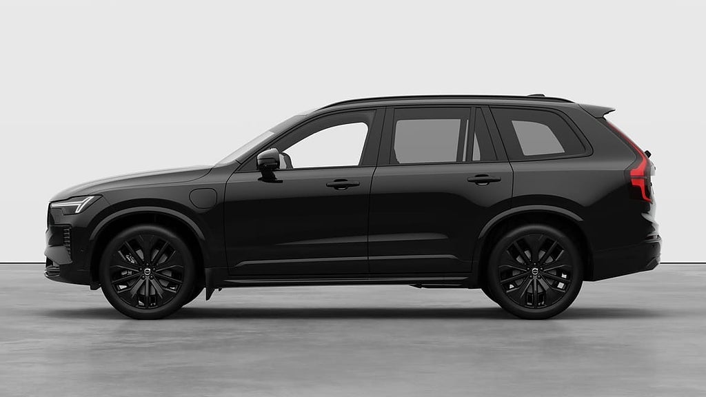 Volvo XC90 T8 Ultra Black Edition, Bil i laget för snabb lever...