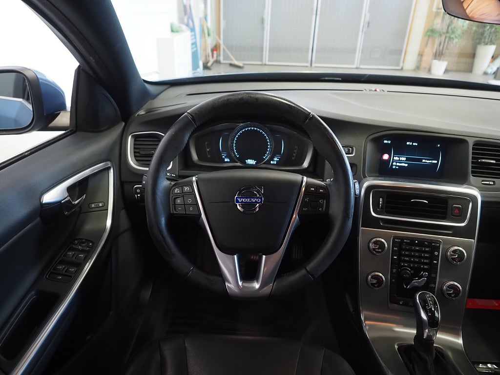 Volvo V60 D4 Geartronic Summum Business Edt Pro Taklucka Drag GPS 2016