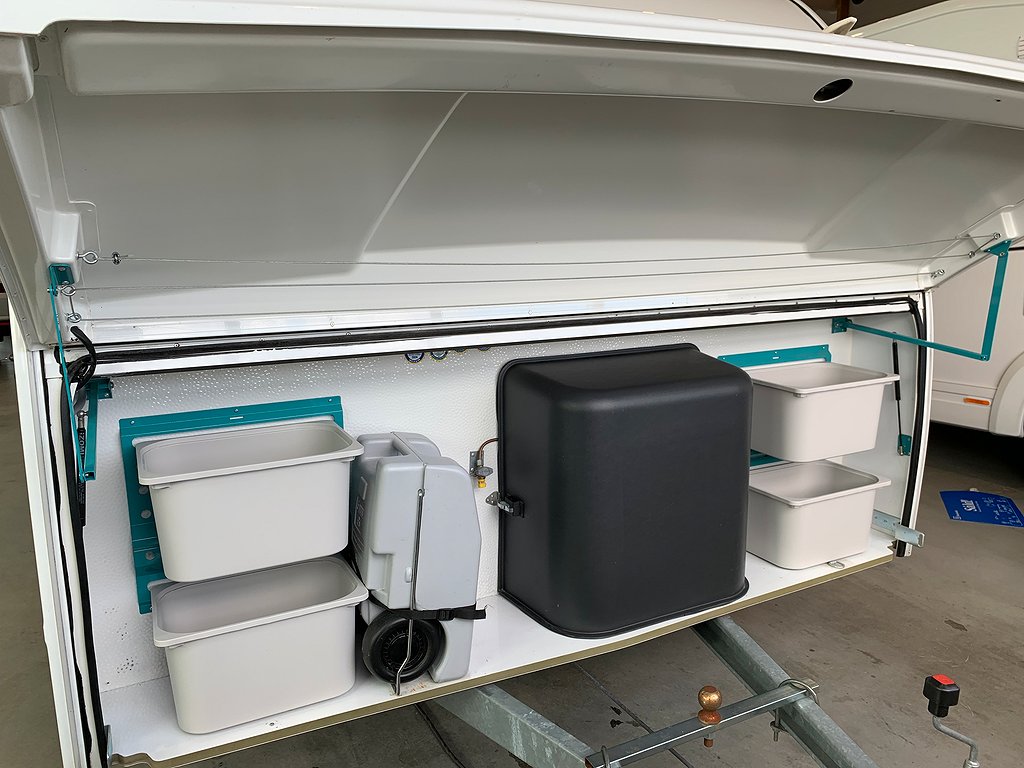 Adria Aviva 563 PT / Barnkammare / 1500kg / 7 bäddar / 3-vån - Adria