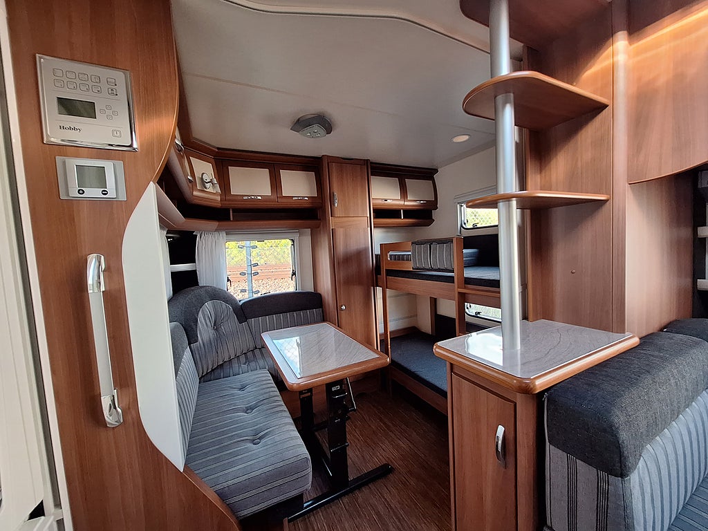 Hobby Prestige 650 KMFe Barnkammare, Nytt Tält