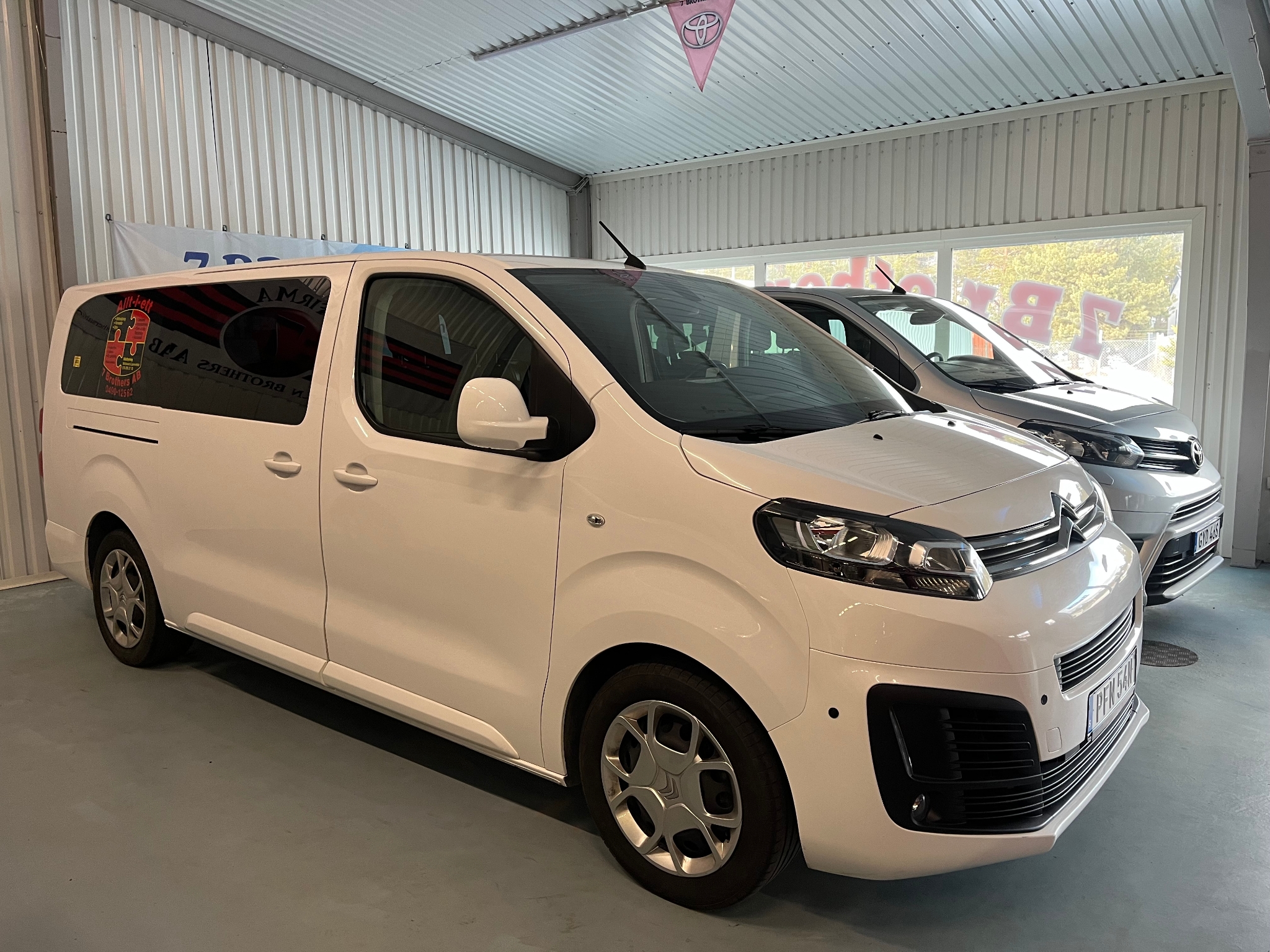 Citroen ë-Spacetourer 2.0 HDI 2021, bild 2/41