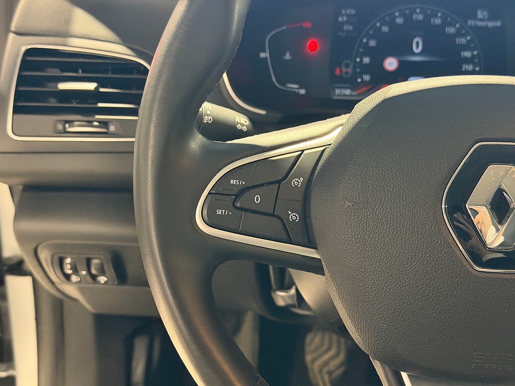 Renault Mégane Sport Tourer 1.3 TCe 140hk Equilibre P-Sensorer Moms 2023