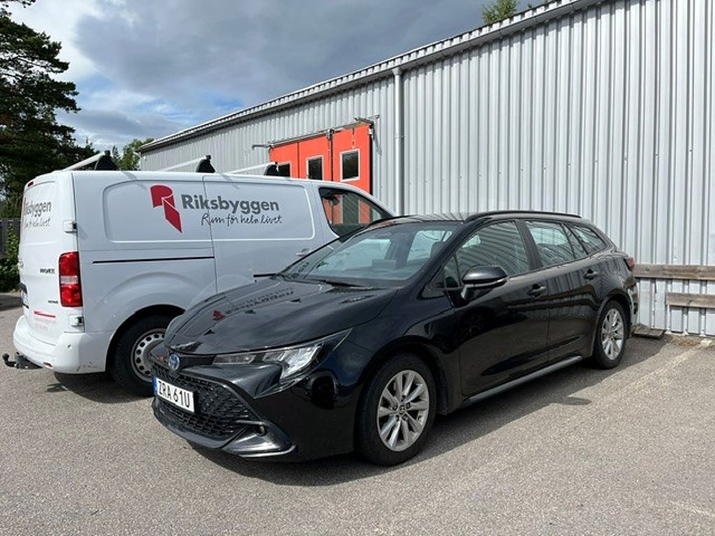 Toyota Corolla 1,8 HYBRID TOURING SPORTS ACTIVE, Vinterhjul