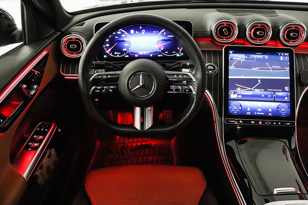 Mercedes-Benz C 200 4Matic AMG Line Premium Panorama Burmester 204hk