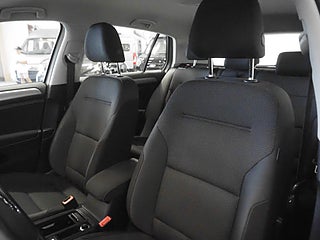 Halvkombi Volkswagen Golf 15 av 23