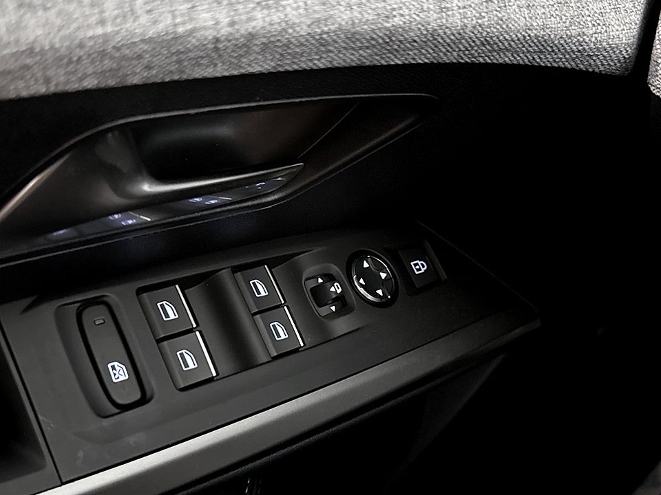 Bild på Peugeot 5008 GT Hybrid 145hk Aut 7-SITS B-KAMERA CARPLAY
