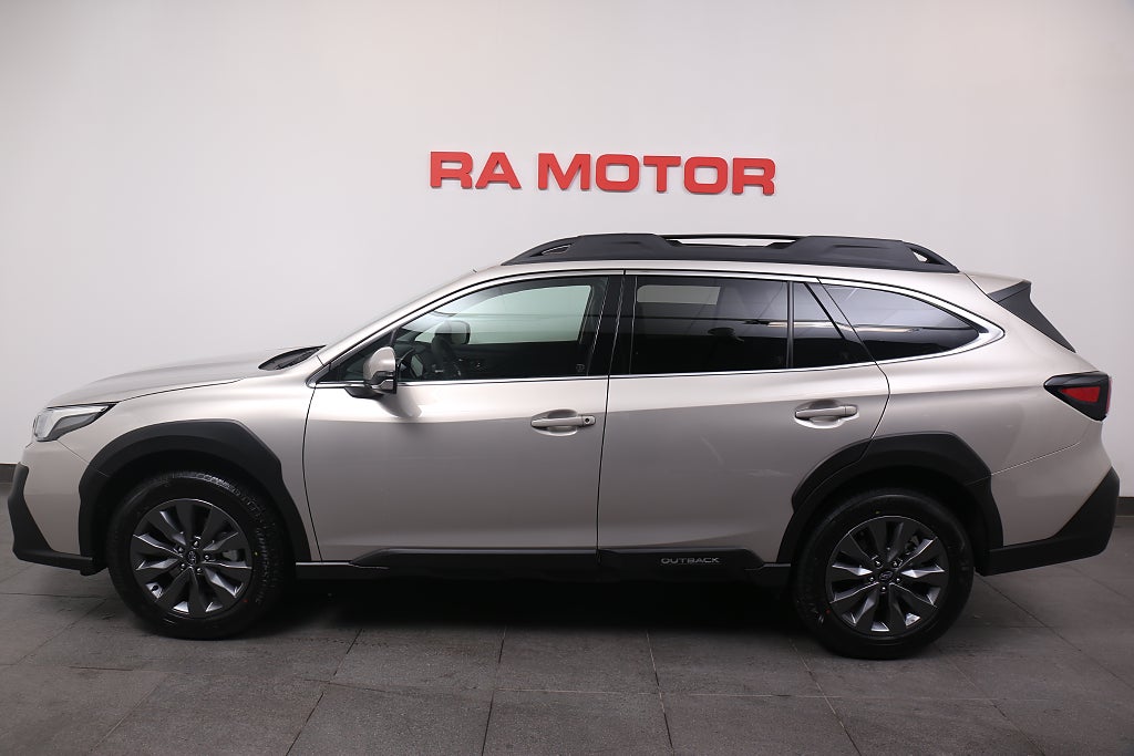 Subaru Outback Limited| 3 fria Service.