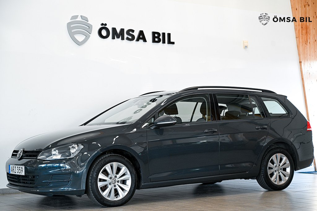 Volkswagen Golf  1.6 TDI Motorvärmare Adapt Farth 105hk