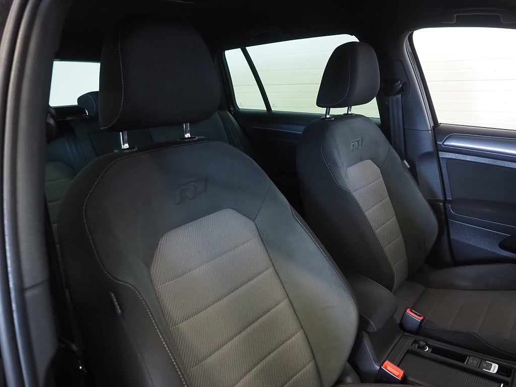 Volkswagen Golf Sportscombi 1.4 TSI 150 GT R-Line Drag M-Värm Dynaudio 2017