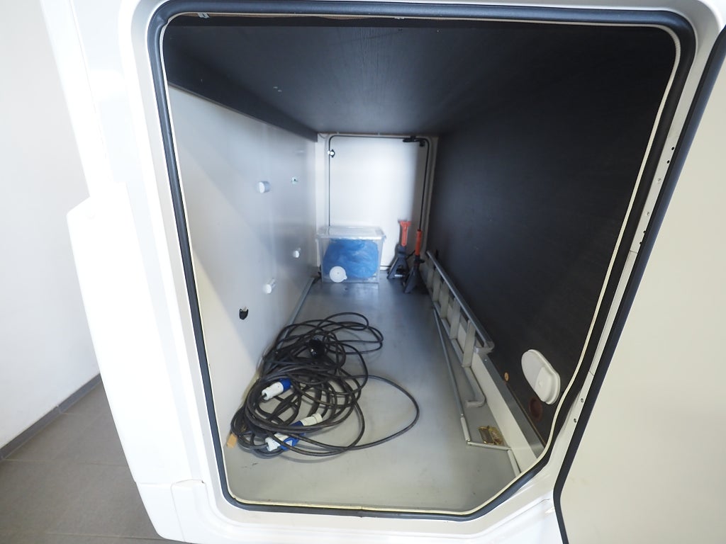 Ci Magis 84 XT 160hk Automat Långbädd Markis Taksäng Solcell 2022