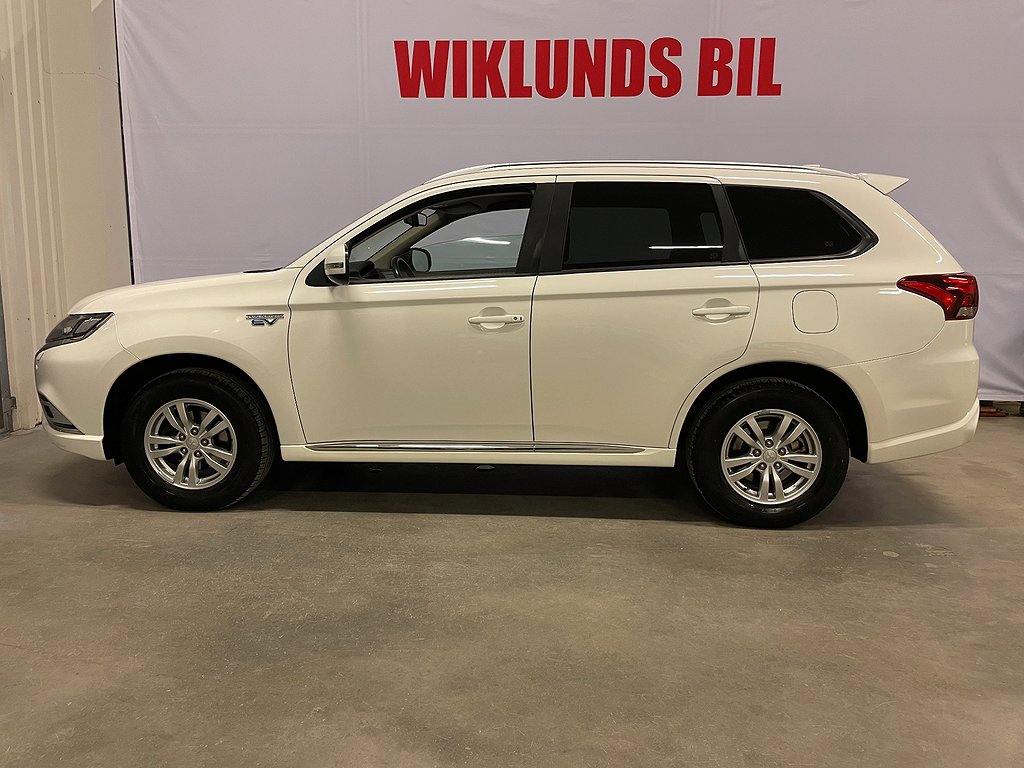 Mitsubishi Outlander PHEV CVT 239HK Plug in Hybrid Drag Backkam