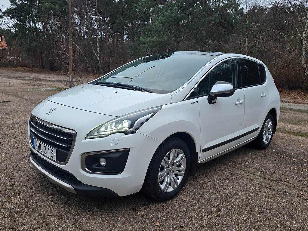 Peugeot 3008 1.6 HDi FAP/Allure/Navi/Panoram/Drag/Ny serv