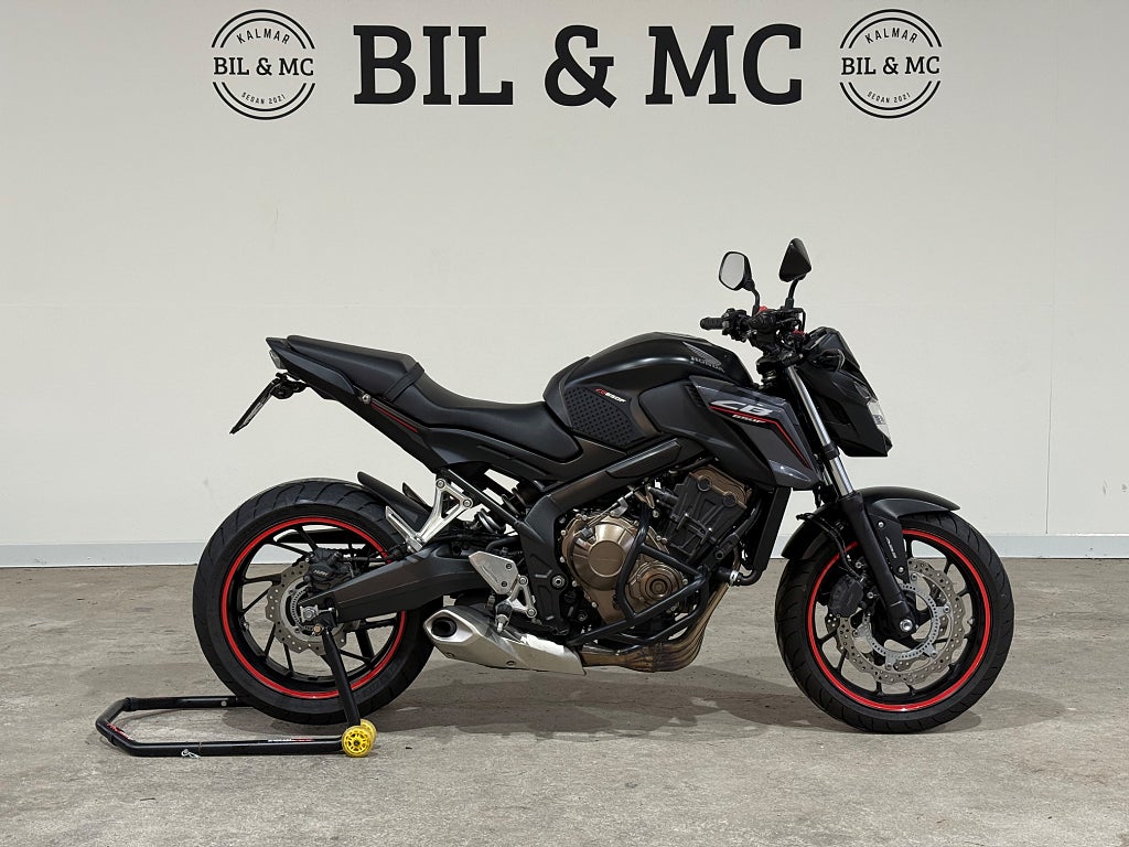 Honda Powersports CB650F Låga mil 