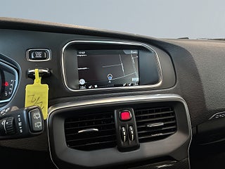 Volvo V40 Cross Country D3 Momentum S&V-hjul/Navi/Dvärm/Kamera/Blis/Keyless – bild 15