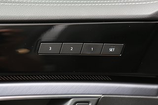 SUV Volkswagen Touareg 12 av 30