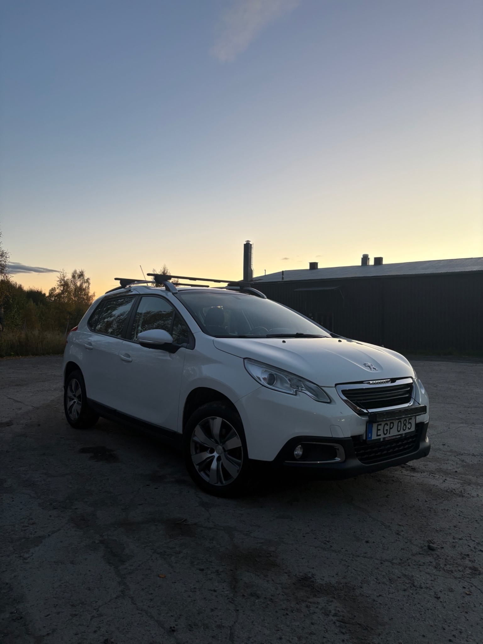 Peugeot 2008 1.6 e-HDi EGS Euro 5 2014, kuva 2/10