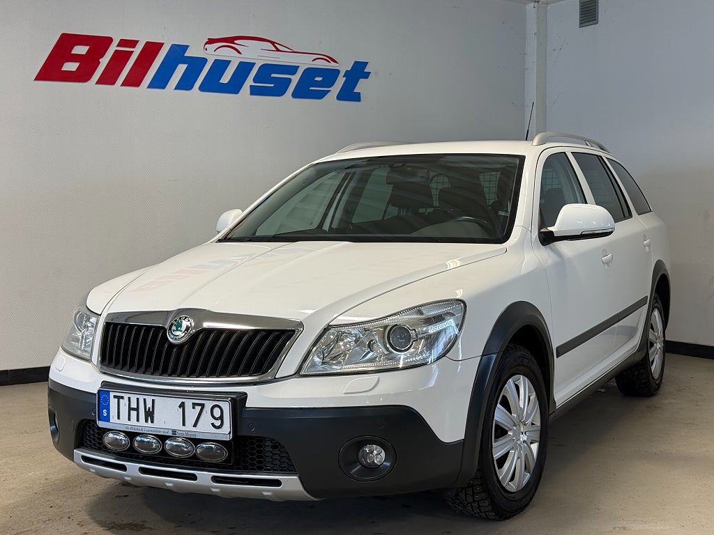 Skoda Octavia Scout 2.0 TDI DPF 4Motion Scout  Värmare Drag 