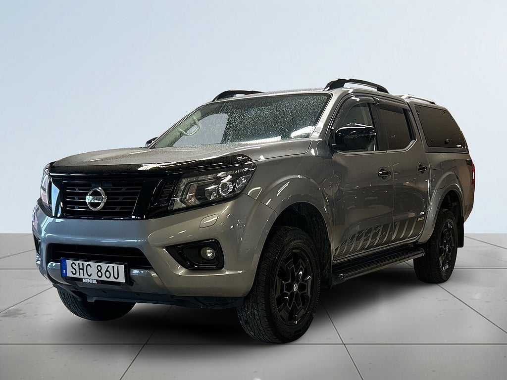 Nissan Navara Dubbelhytt 2.3 dCi 4WD MOMS Dvärm Drag Bkamera Kåpa S&V