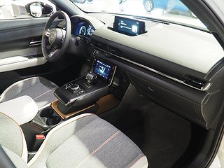 SUV Mazda MX-30 4 av 43