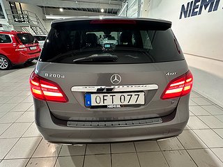 Mercedes-Benz B 200 d 4M AMG Sport Pano Drag Kamera MoK SoV