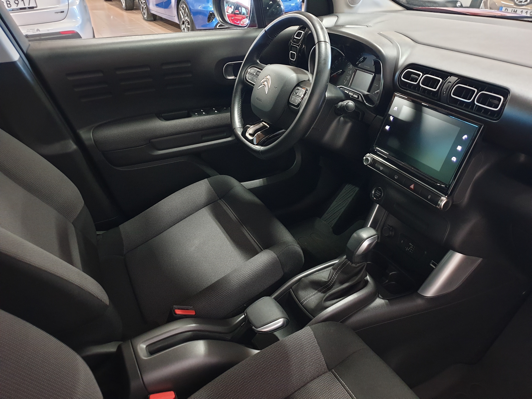 Citroen C3 Aircross PT 130 AUT SHINE 2020, bild 4/36
