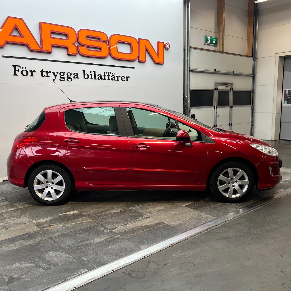 Peugeot 308 4,99% 5-dörrar 1.6 HDi Panorama Dragkrok Kamrem bytt!