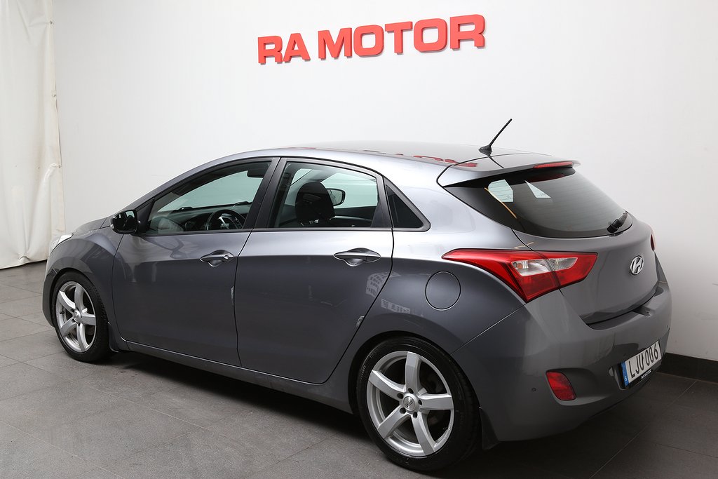 Hyundai i30 1,6 CRDi 110hk ECO Business 5D Extraljus 2014