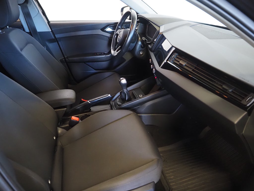 Audi A1 Sportback 30 TFSI 110hk Proline Motorvärmare 2021
