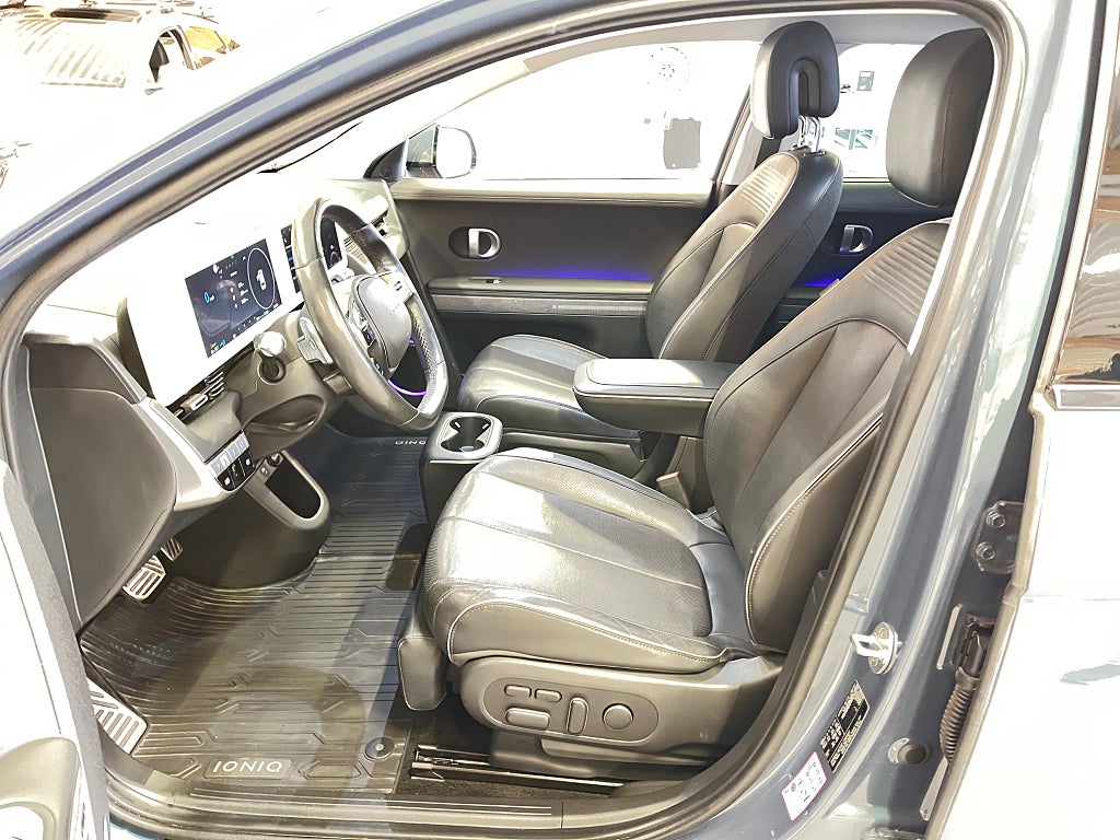 Hyundai IONIQ 5 77.4 kWh AWD 325hk Advanced / V-hjul / HUD / 360-kamera thumbnail
