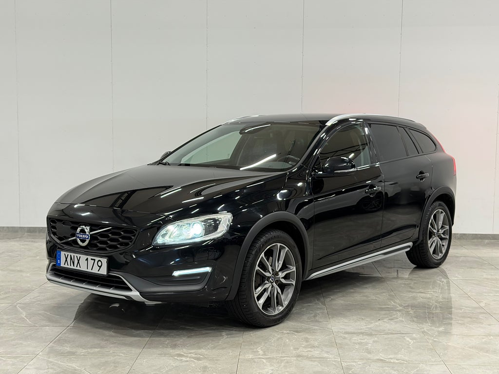 Volvo V60 Cross Country D4 Momentum Business Edition, Kamrembytt