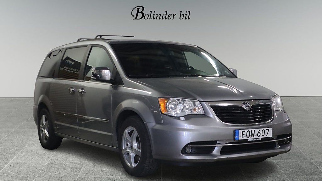 Lancia Voyager 2.8 LX BESIKTIGAD KAMREMBYTT DRAG GPS M-VÄRME 7-SITS