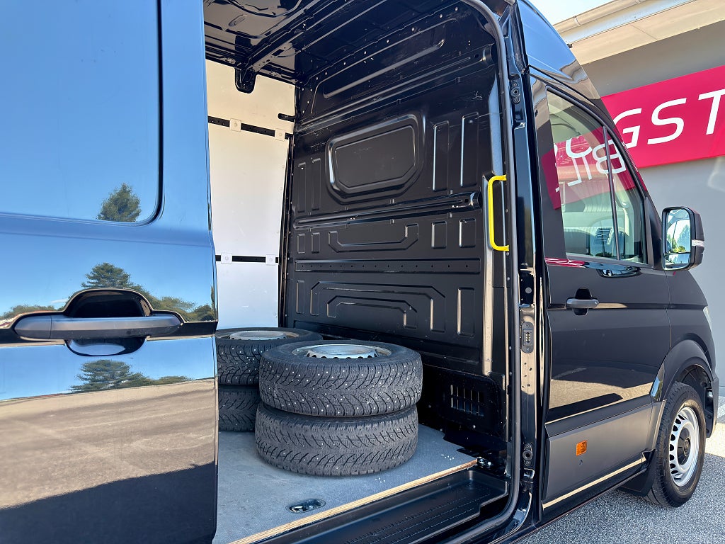 Volkswagen crafter 35 2.0 TDI 177hk L4H3 | Se spec