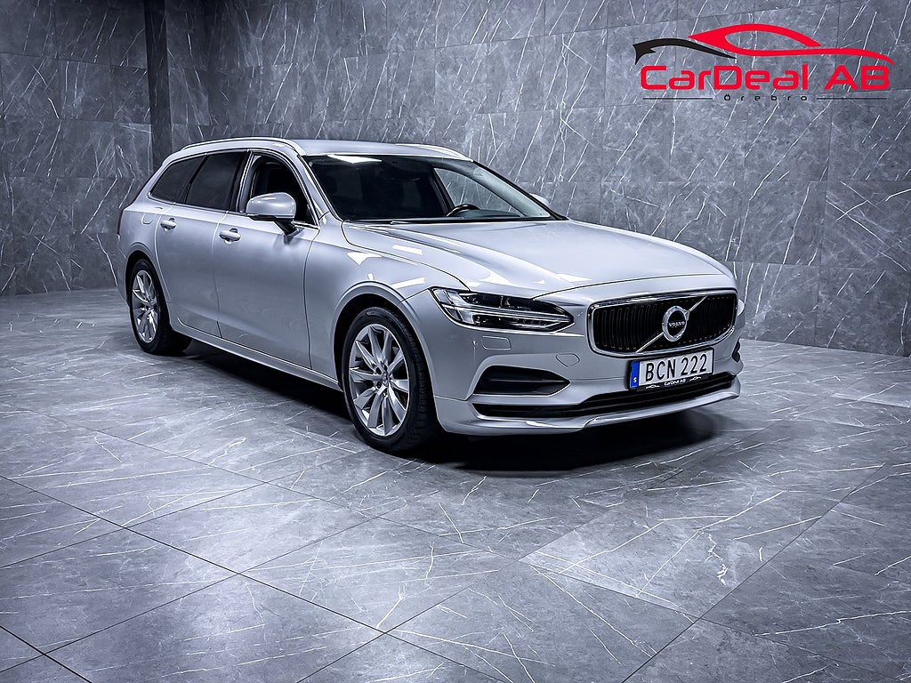 Volvo V90 D4 AWD Geartronic 190hk Momentum Värmare Navi Adaptiv