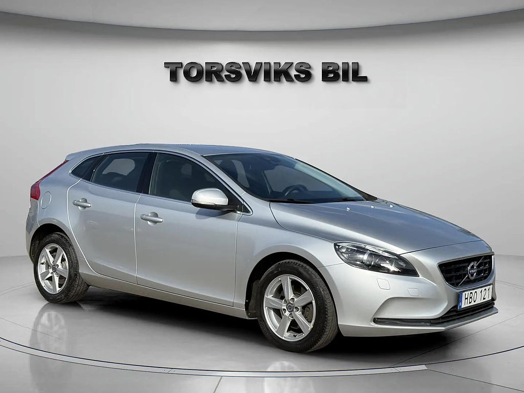Volvo V40 D2 Momentum Gps Dragkrok V-Hjul Ny servad - miniatyr 7