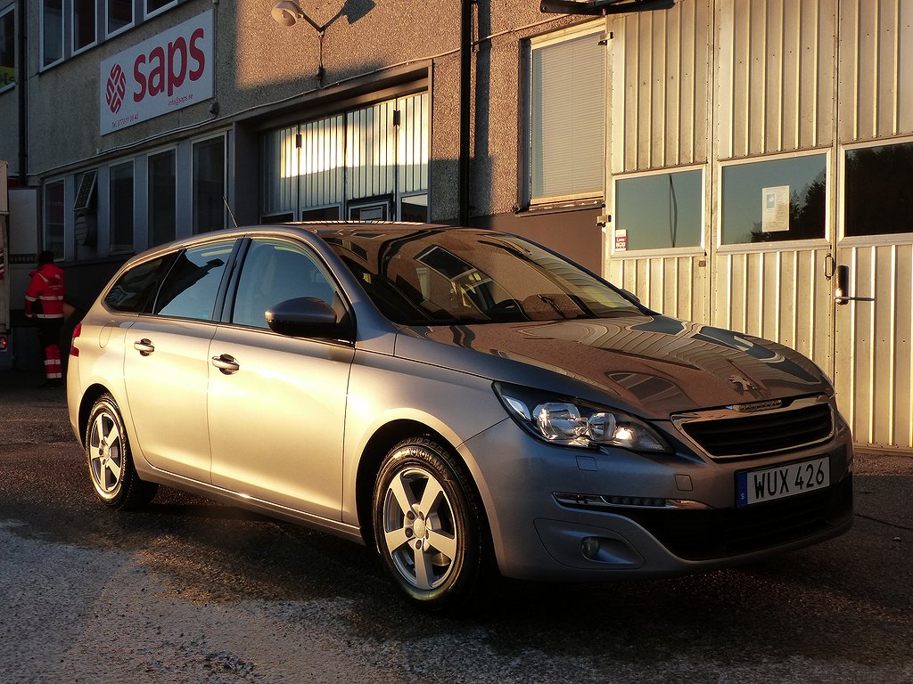 Peugeot 308 1 Ägare - 2795 mil - Avbetalning/Byte