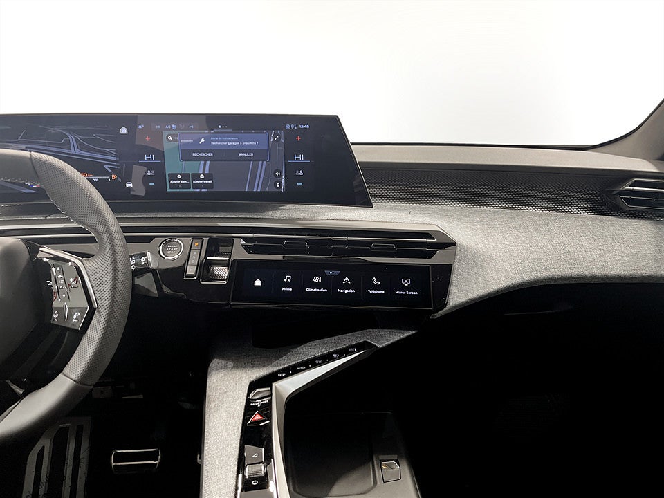 Bild på Peugeot 5008 GT Ultimate Hybrid - OMGÅENDE LEVERANS!