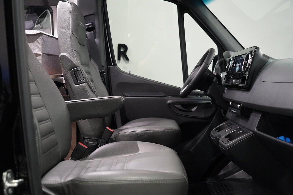 Mercedes-Benz Sprinter  2025 - miniatyr 16