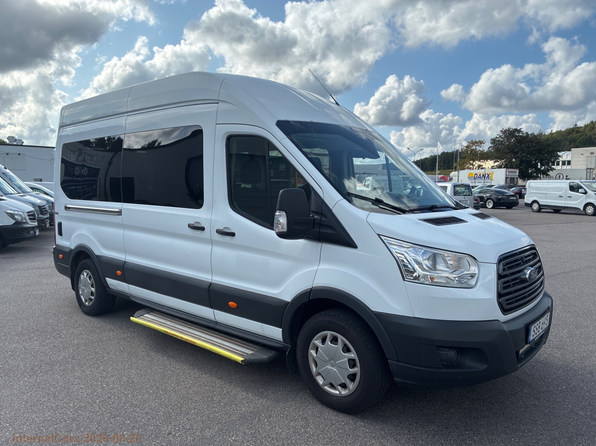 Ford Transit 350 KOMBI 2.0TDCi 2018, bild 3/46