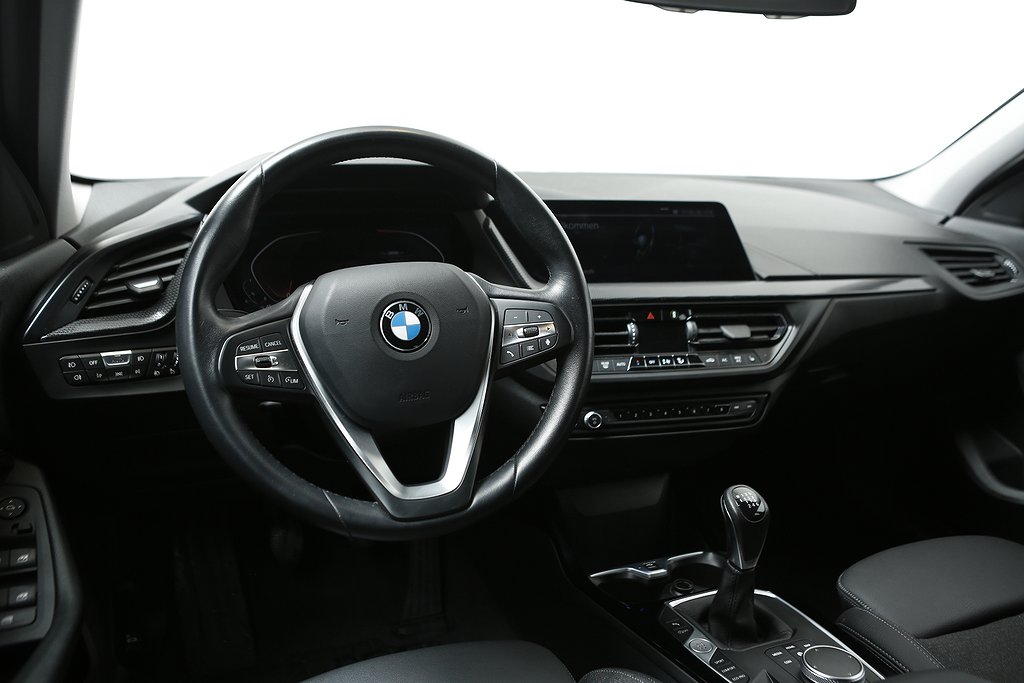 BMW 118I 136hk Sport line Leasbar 2022