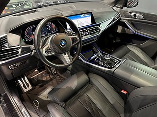 SUV BMW X7 3 av 15