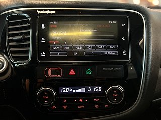 Mitsubishi Outlander PHEV Business Värmare/Pano/Skinn/360