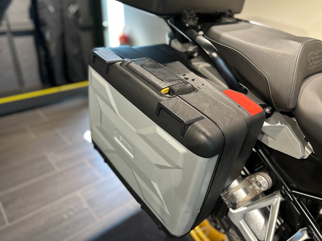 BMW R1250GS / Style HP / 3st väskor / 3,45% ränta / Motobågar