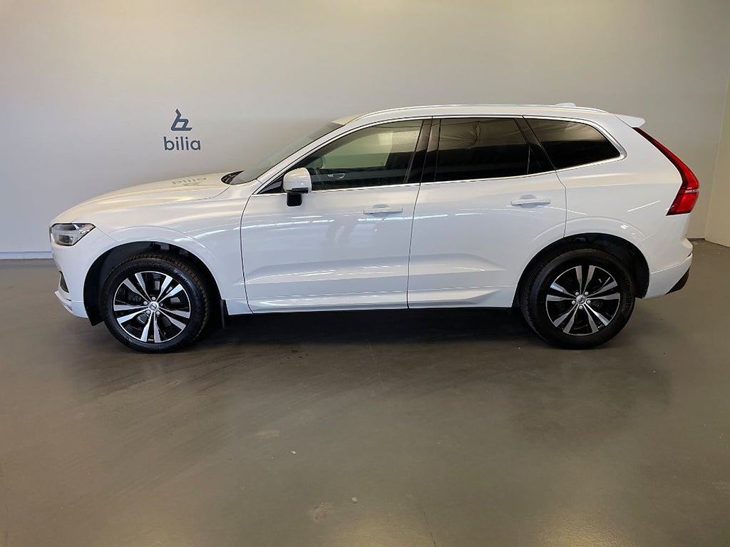 Volvo XC60 B4 AWD Diesel Momentum Advanced Edt/Bakkamera/...