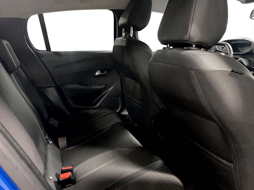 Bild på Peugeot E-208 Allure Pack 50kWh 136hk Aut CARPLAY