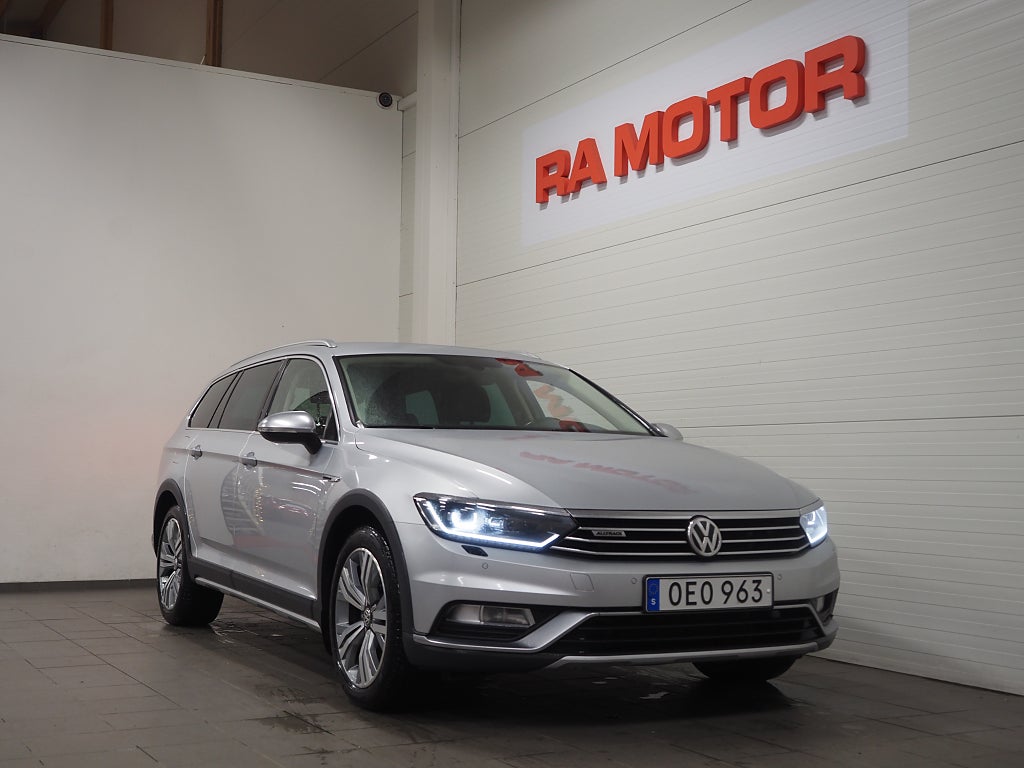Volkswagen Passat Alltrack 2.0 TDI 240hk 4Motion GTS Kamera Drag Värmare Skinn