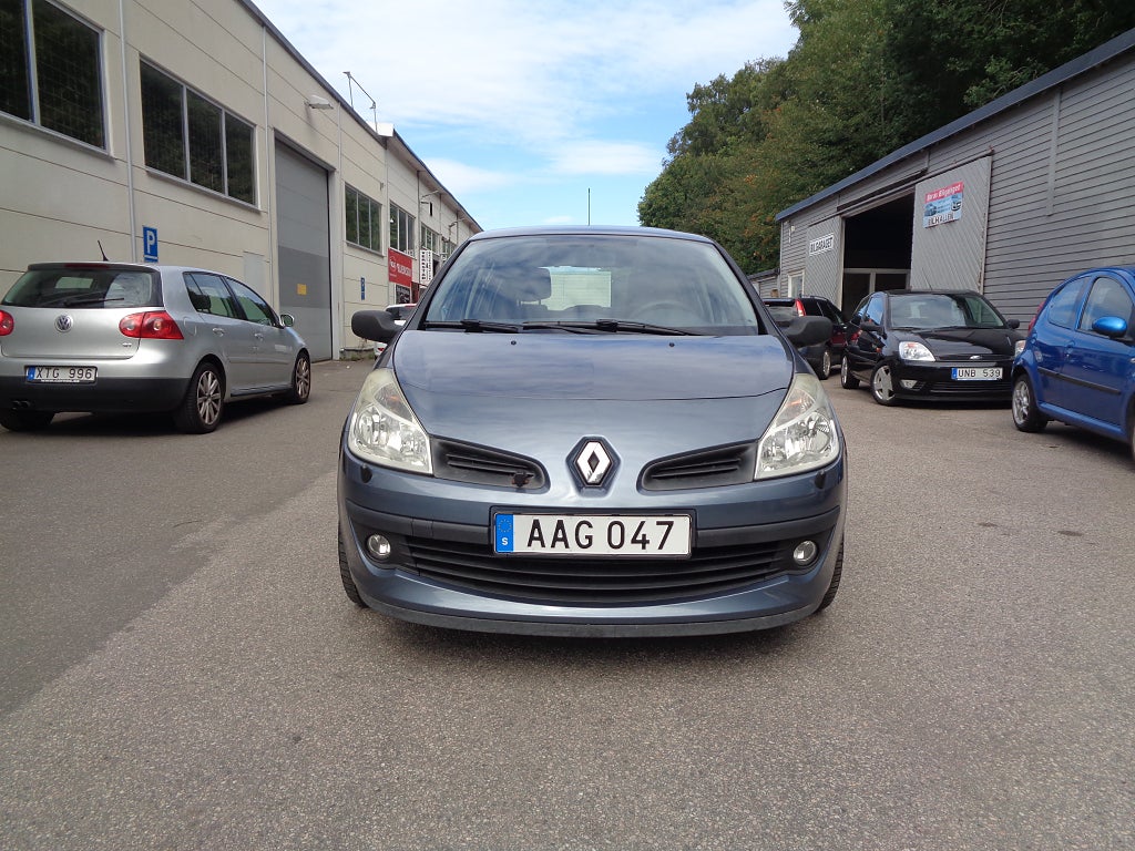 Renault Clio 5-dörrars Halvkombi 1.6 Euro 4